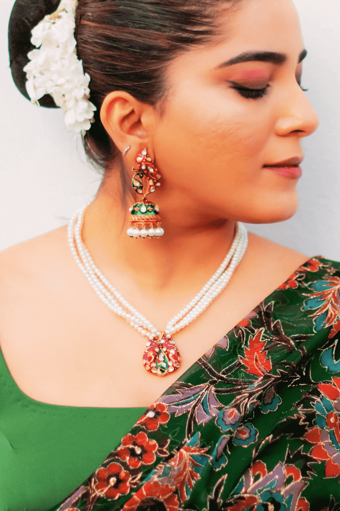 Mumtaz Silver Necklace – Regal Elegance